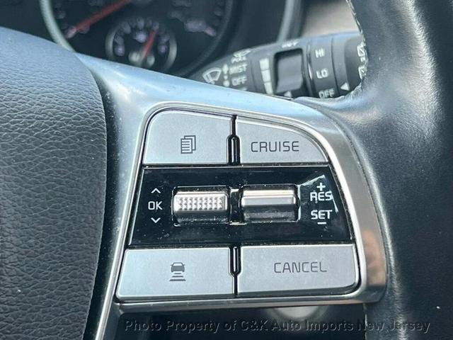 Photo of 2020 Ebony Black Kia Telluride
