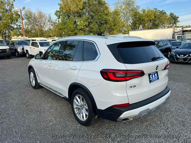 Photo of 2023 Alpine White BMW X5
