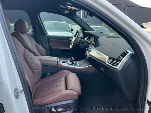 Photo of 2023 Alpine White BMW X5