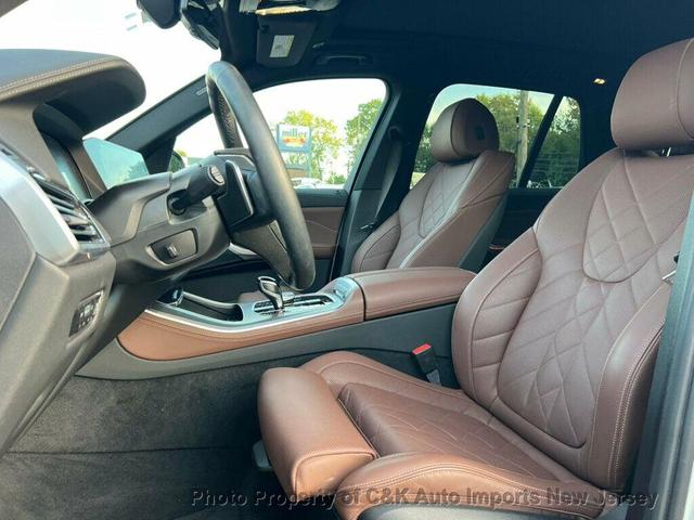 Photo of 2023 Alpine White BMW X5