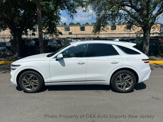Photo of 2022 Alta White Genesis GV70