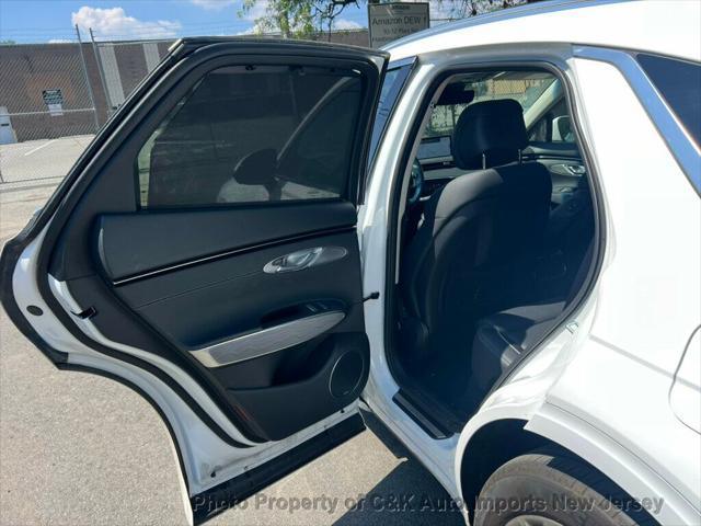 Photo of 2022 Alta White Genesis GV70