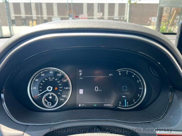 Photo of 2022 Alta White Genesis GV70