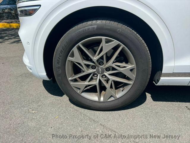 Photo of 2022 Alta White Genesis GV70