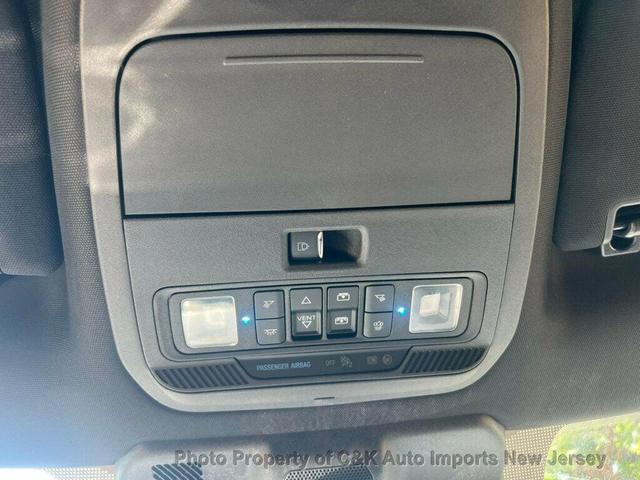 Photo of 2022 Iconic Silver Metallic Ford F-150