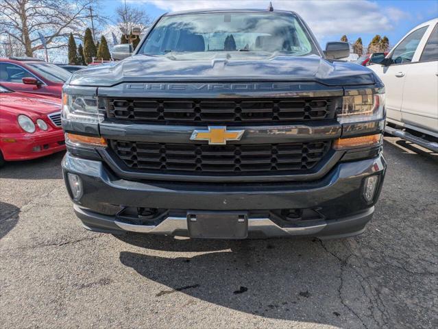 Photo of 2018 Gray Chevrolet Silverado 1500