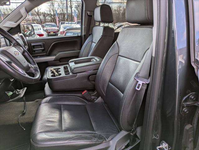Photo of 2018 Gray Chevrolet Silverado 1500