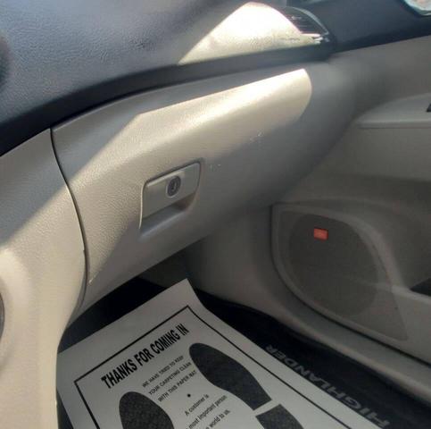 Photo of 2008 Blue Toyota Sienna