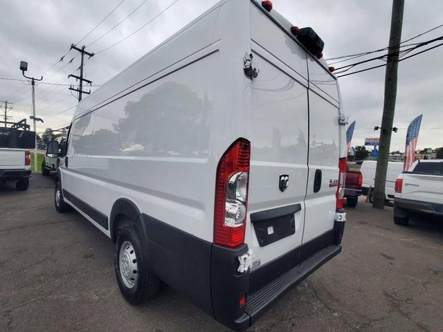 Photo of 2022 White RAM ProMaster 3500