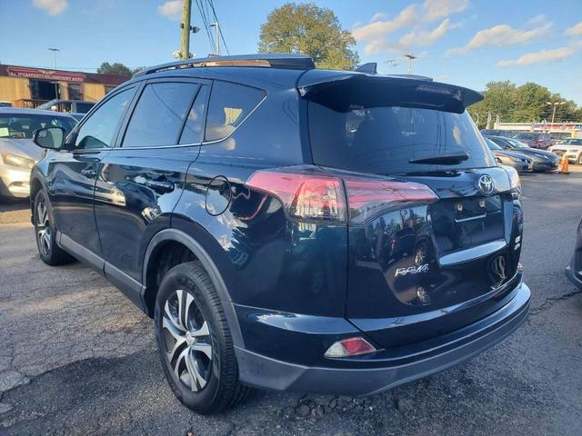 Photo of 2017 Black Toyota RAV4
