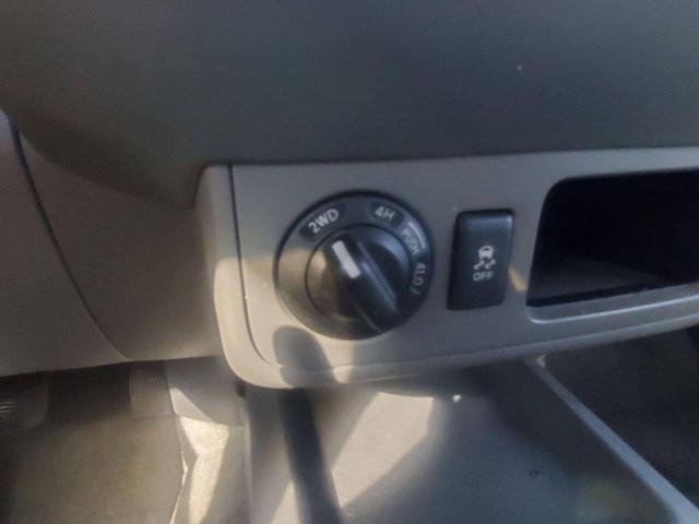 Photo of 2015 Silver Nissan Frontier