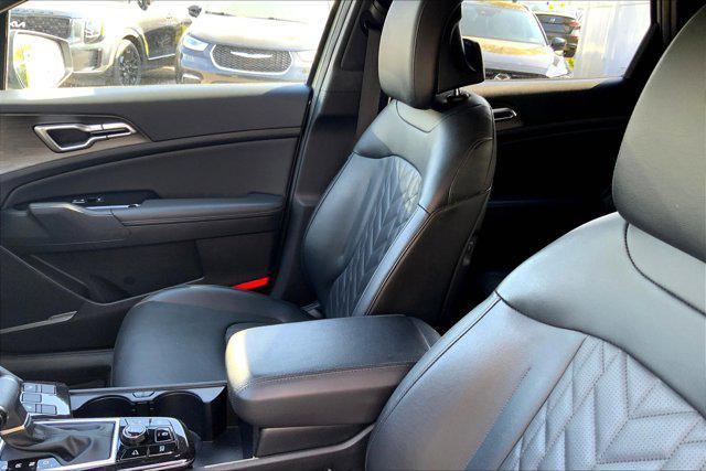 Photo of 2023 Jungle Green Kia Sportage