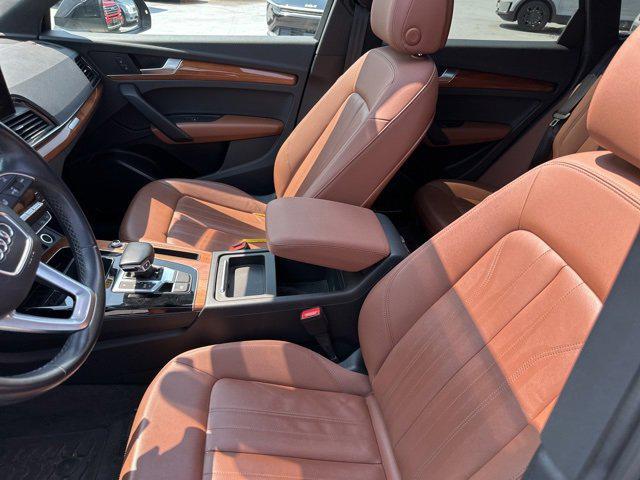 Photo of 2021 Ultra Blue Metallic Audi Q5