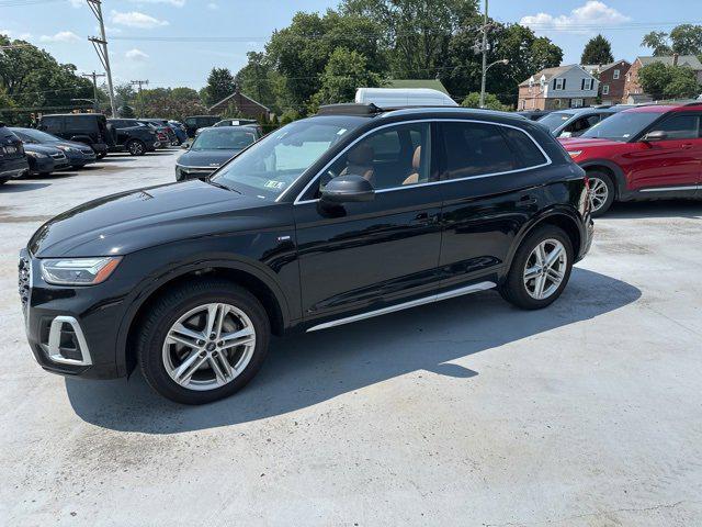 Photo of 2021 Ultra Blue Metallic Audi Q5
