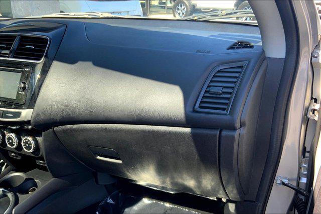 Photo of 2015 Silver Mitsubishi Outlander Sport