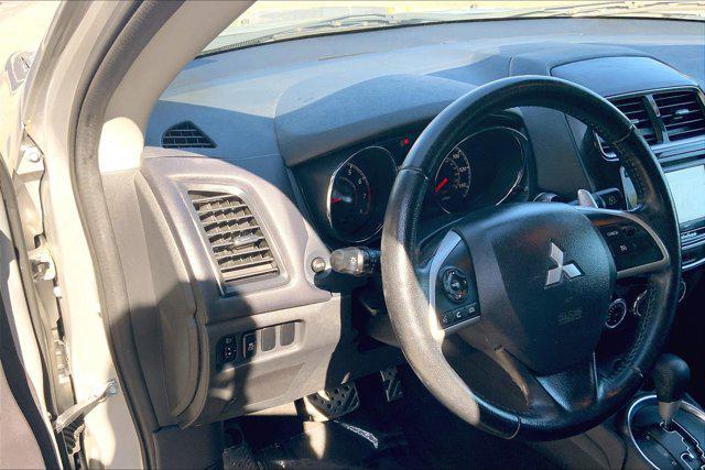 Photo of 2015 Silver Mitsubishi Outlander Sport