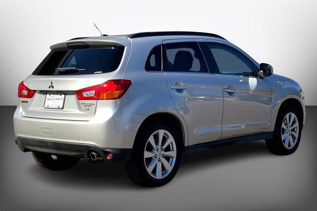 Photo of 2015 Silver Mitsubishi Outlander Sport