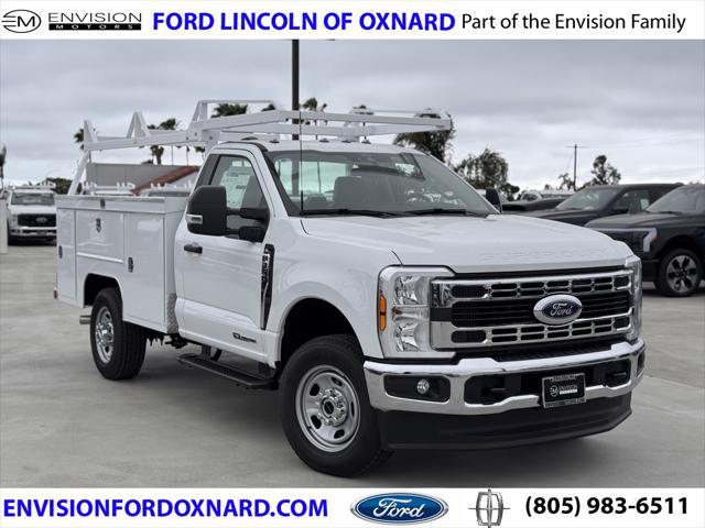 Photo of 2025 Oxford White Ford F-350