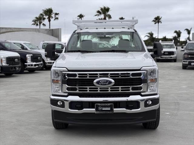Photo of 2025 Oxford White Ford F-350