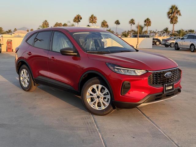 Photo of 2025 Rapid Red Metallic Tinted Clearcoat Ford Escape