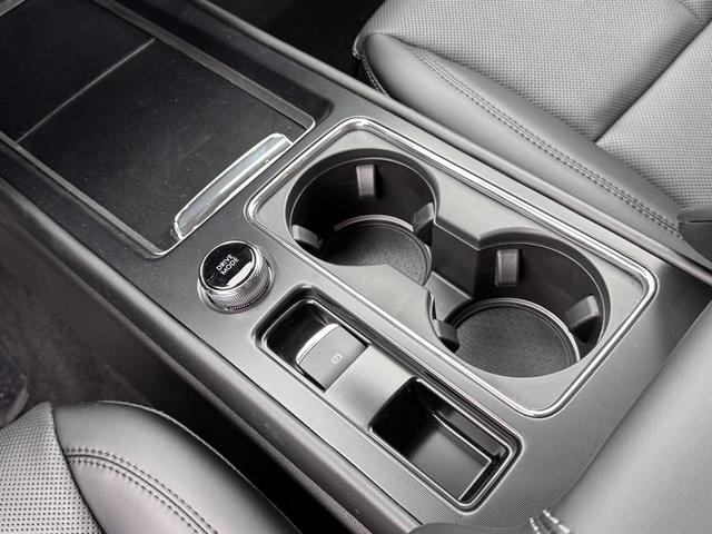 Photo of 2025 Infinite Black Metallic Clearcoat Lincoln Corsair