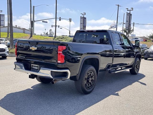 Photo of 2024 Black Chevrolet Silverado 2500