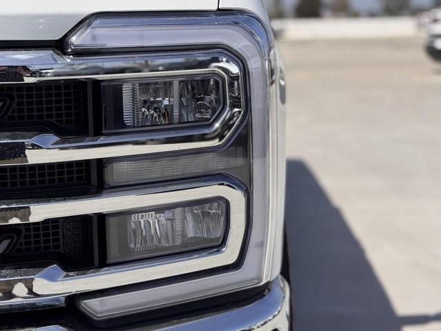 Photo of 2025 White Ford F-250