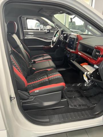 Photo of 2019 Oxford White Ford Escape