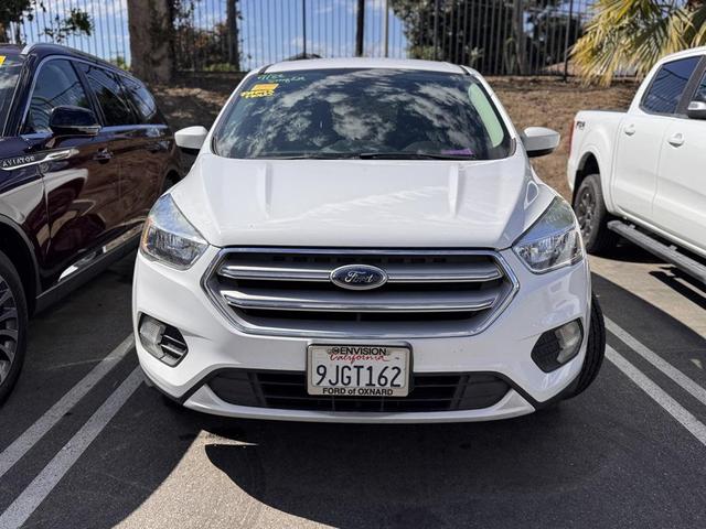 Photo of 2019 Oxford White Ford Escape