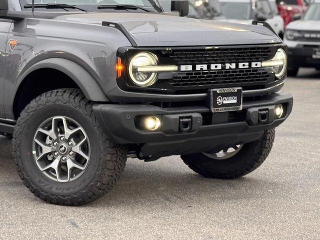 Photo of 2025 Carbonized Gray Metallic Ford Bronco