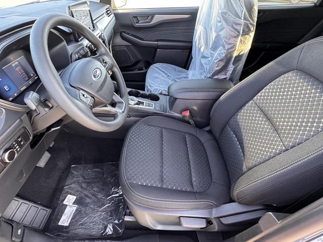 Photo of 2025 Vapor Blue Metallic Ford Escape