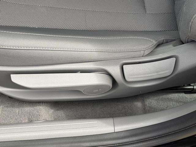Photo of 2022 Phantom Black Hyundai ELANTRA