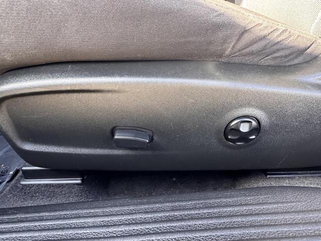 Photo of 2015 Granite Crystal Metallic Clearcoat Dodge Challenger