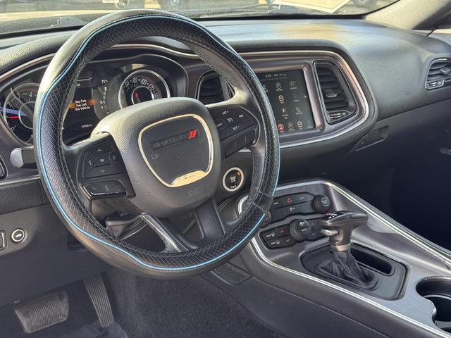 Photo of 2015 Granite Crystal Metallic Clearcoat Dodge Challenger