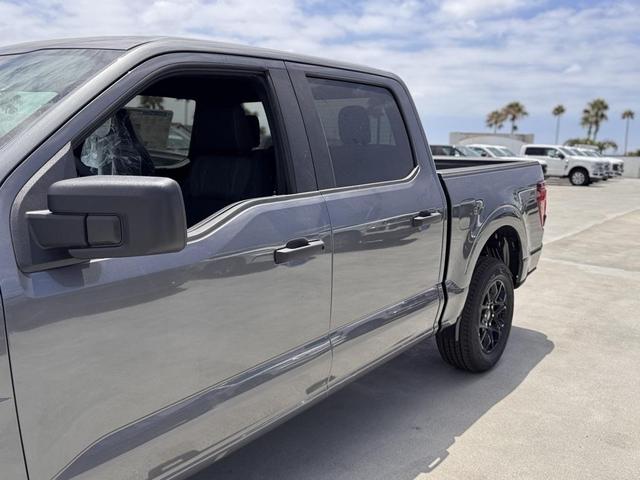 Photo of 2025 Carbonized Gray Metallic Ford F-150