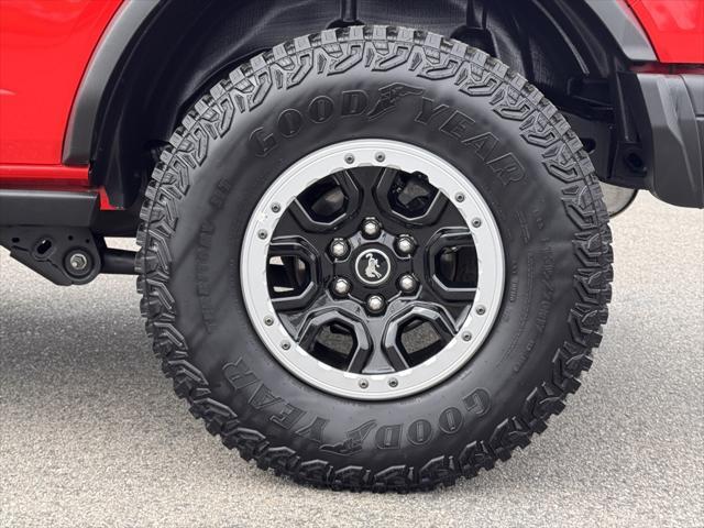 Photo of 2023 Race Red Ford Bronco
