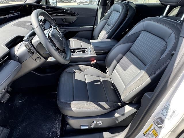 Photo of 2025 Platinum Lincoln Nautilus