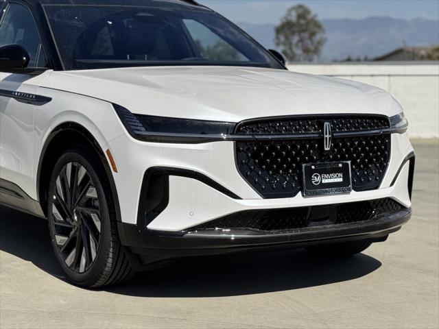 Photo of 2025 Platinum Lincoln Nautilus