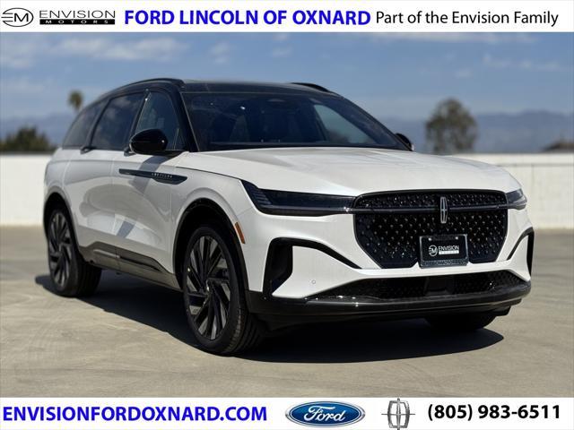 Photo of 2025 Platinum Lincoln Nautilus