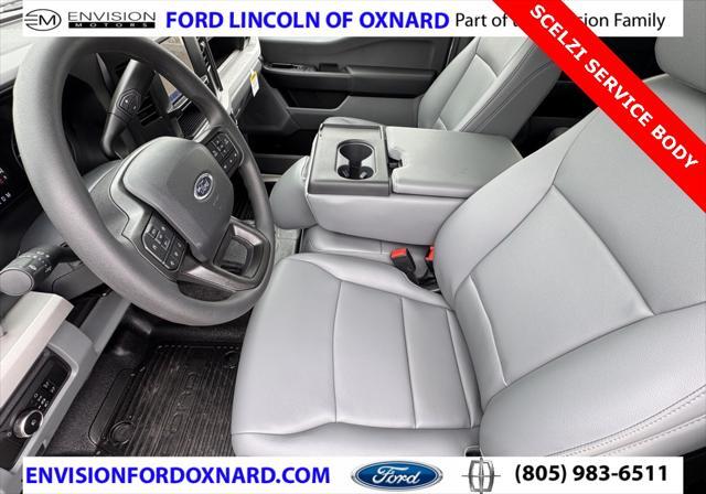 Photo of 2025 Oxford White Ford F-350