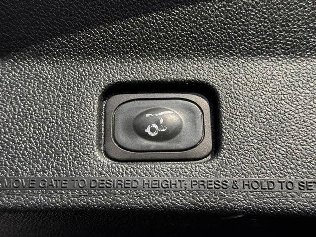 Photo of 2018 Magnetic Ford Explorer
