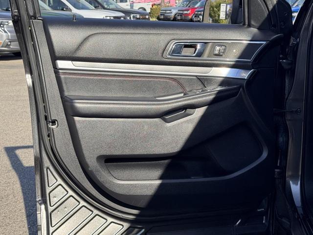 Photo of 2018 Magnetic Ford Explorer