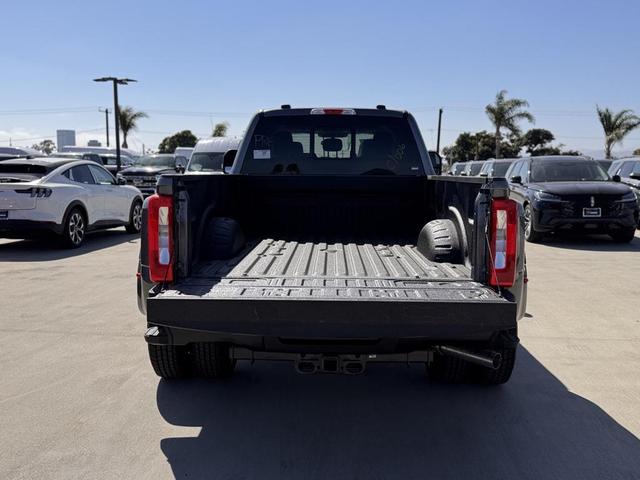 Photo of 2025 Gray Ford F-350