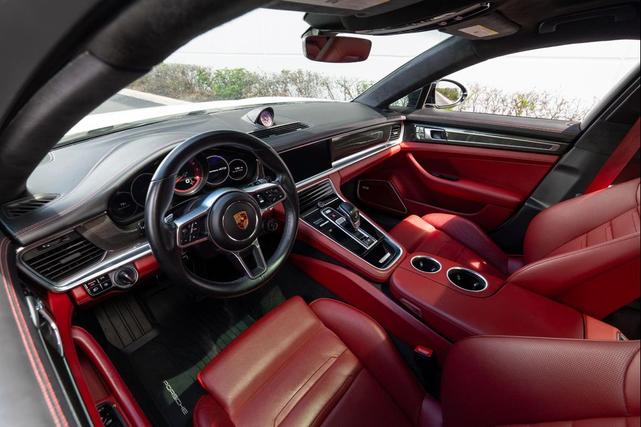 Photo of 2020 Carrara White Metallic Porsche Panamera