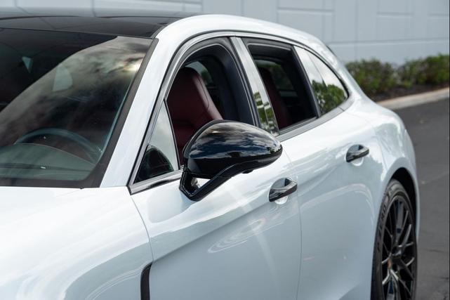 Photo of 2020 Carrara White Metallic Porsche Panamera
