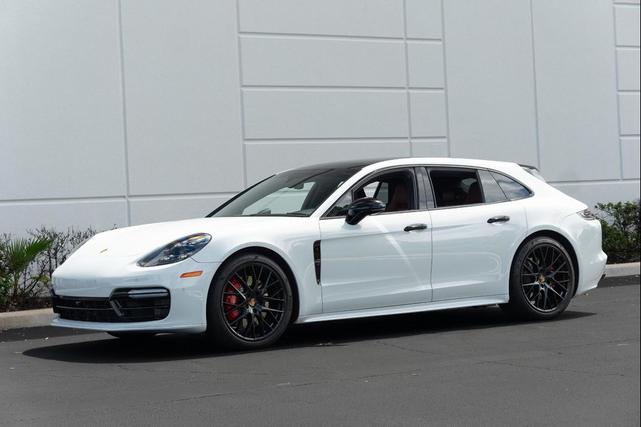 Photo of 2020 Carrara White Metallic Porsche Panamera