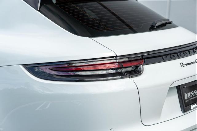 Photo of 2020 Carrara White Metallic Porsche Panamera