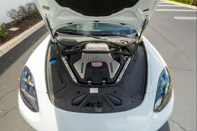 Photo of 2020 Carrara White Metallic Porsche Panamera