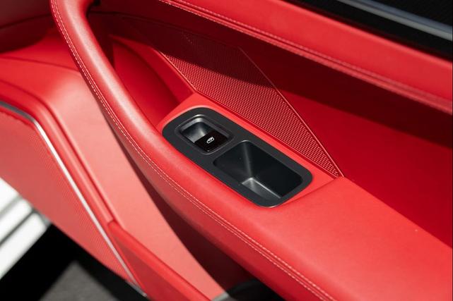 Photo of 2020 Carrara White Metallic Porsche Panamera