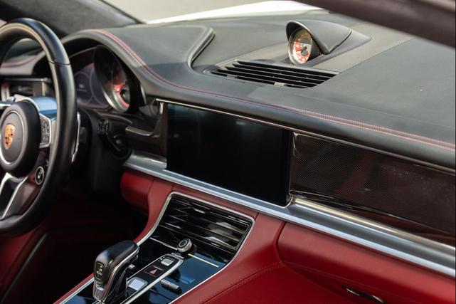 Photo of 2020 Carrara White Metallic Porsche Panamera